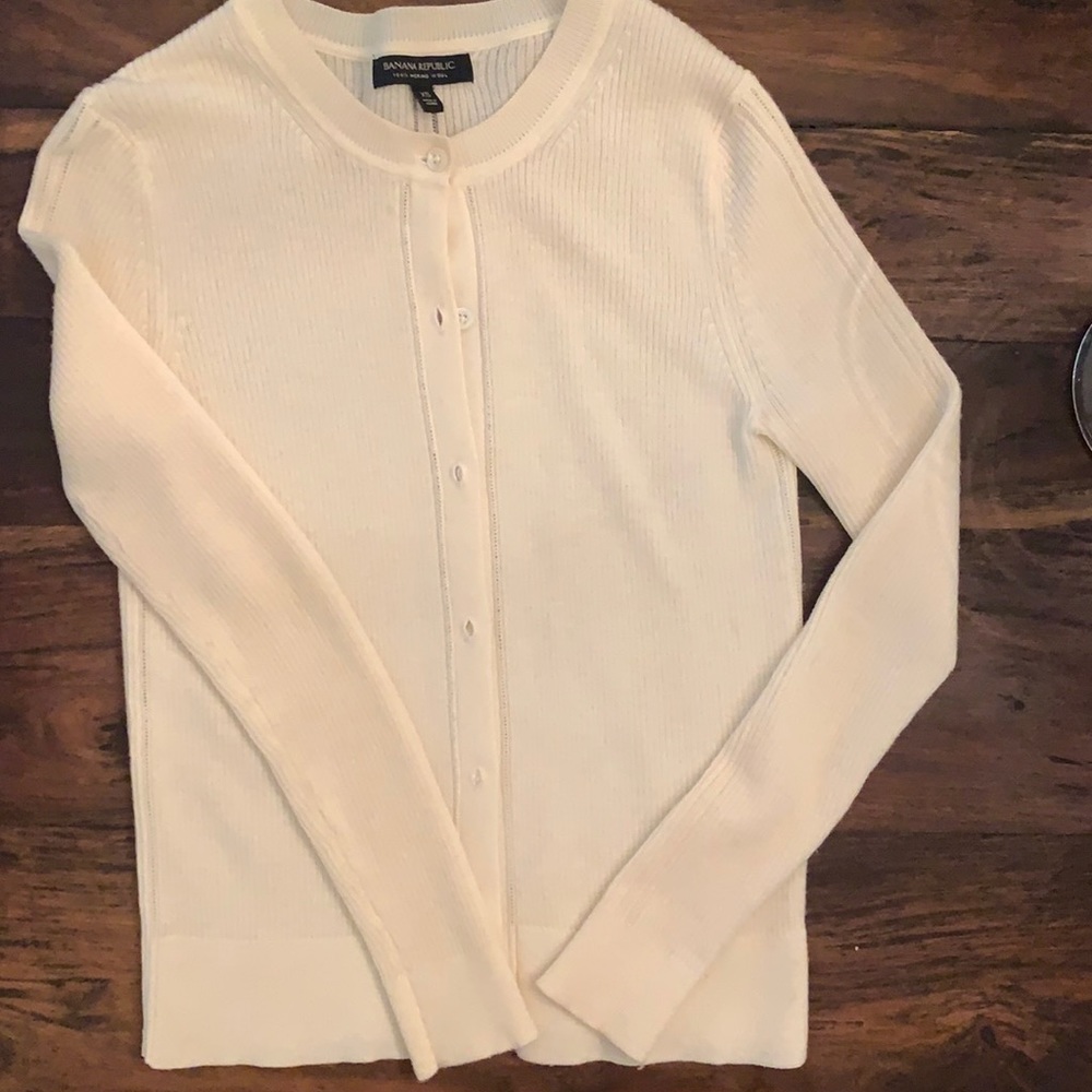 Banana Republic 100% Merino Wool Cardigan Sweater